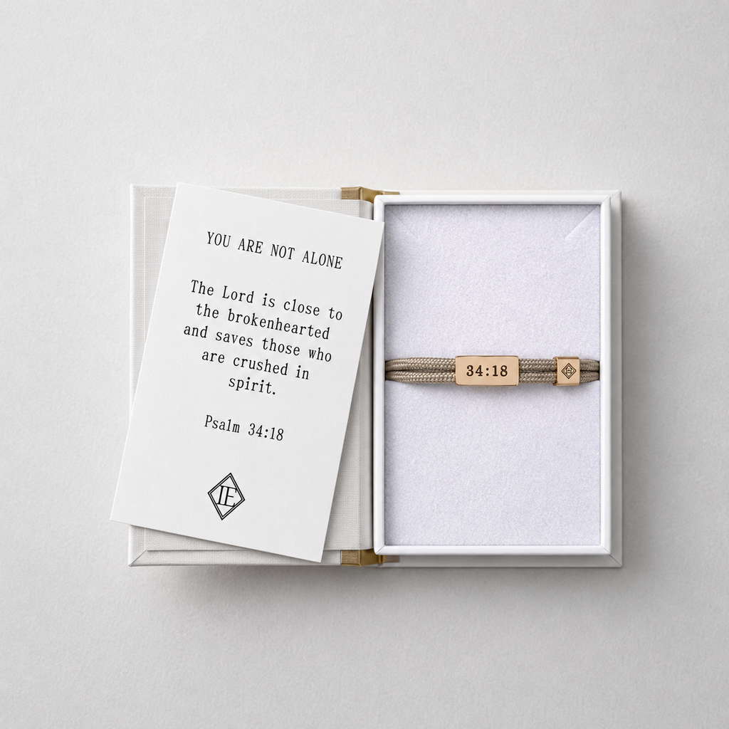 Sentiment Bracelet – You Are Not Alone | Psalm 34:18